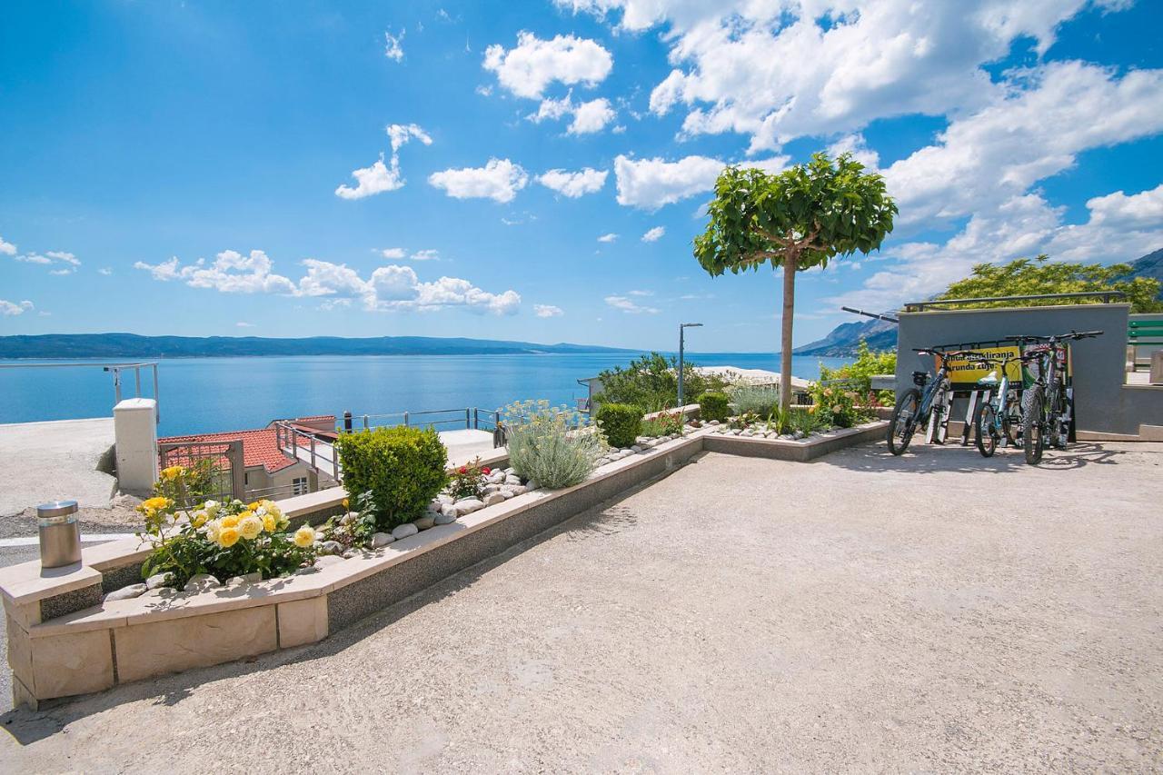 Apartments Vila Nadalina Delux Brela Zewnętrze zdjęcie
