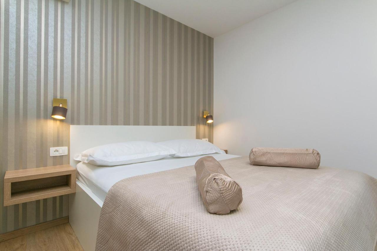 Apartments Vila Nadalina Delux Brela Zewnętrze zdjęcie