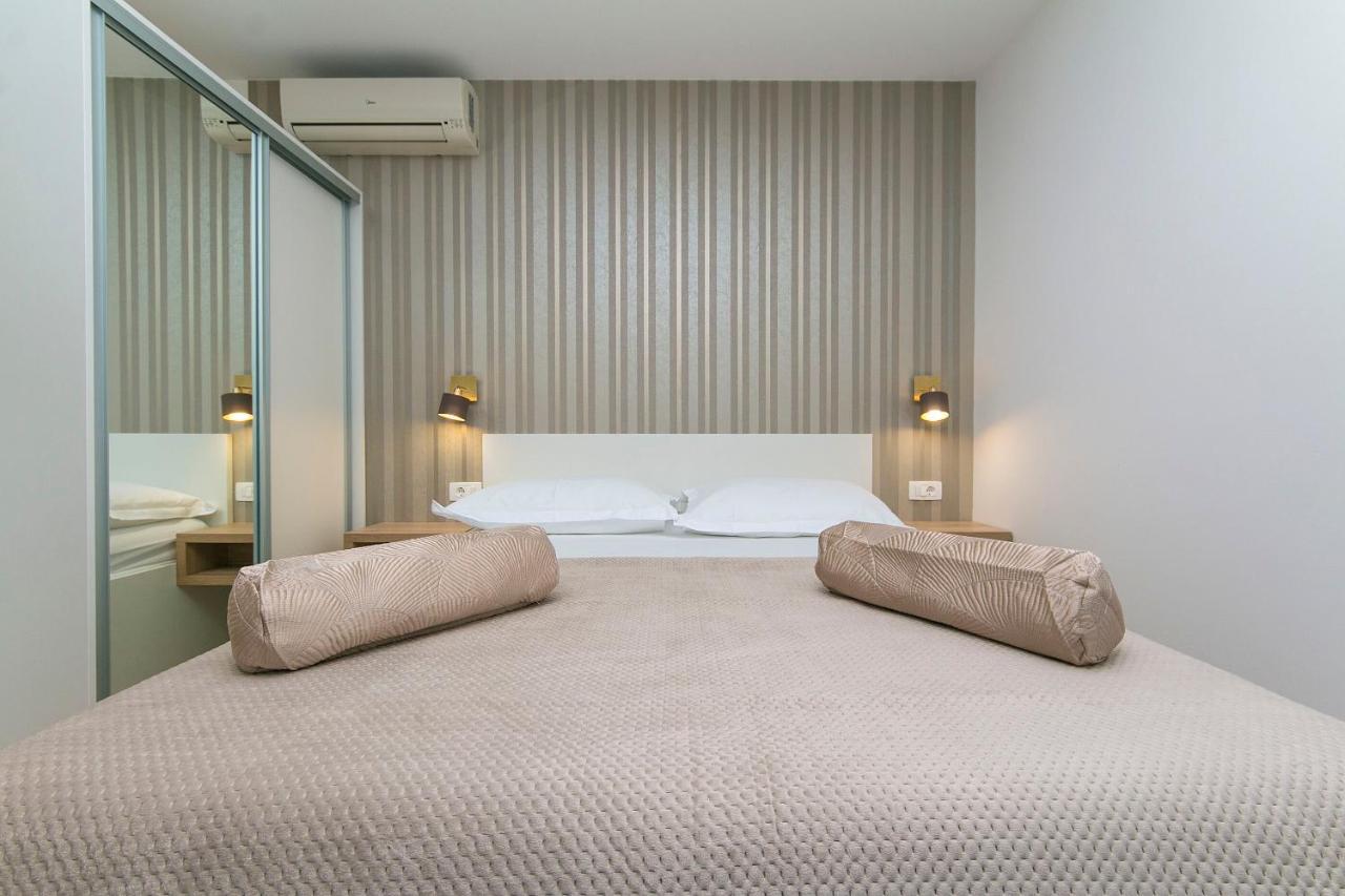 Apartments Vila Nadalina Delux Brela Zewnętrze zdjęcie