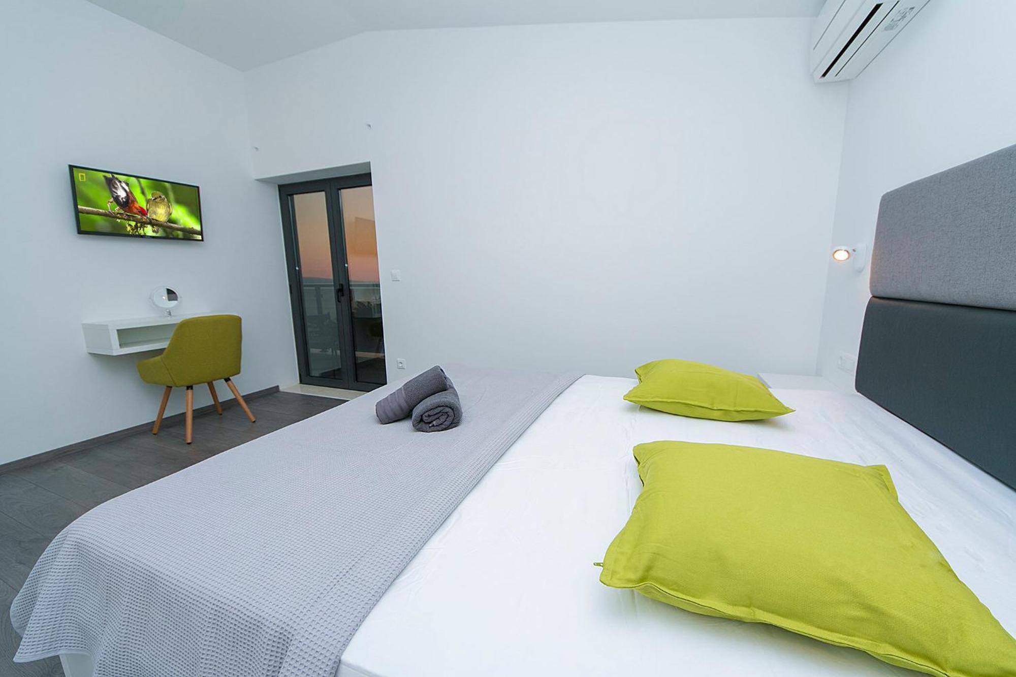 Apartments Vila Nadalina Delux Brela Zewnętrze zdjęcie