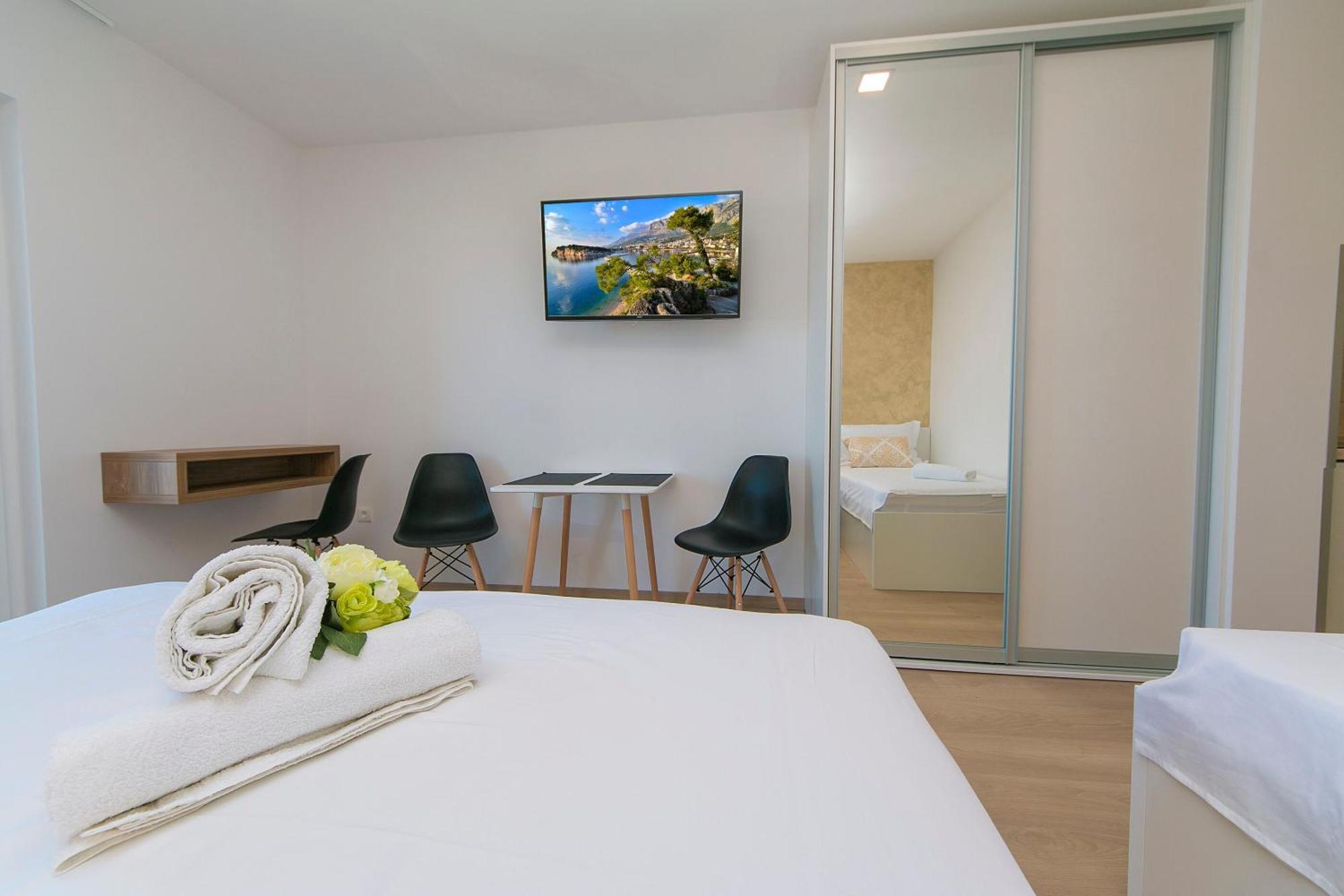 Apartments Vila Nadalina Delux Brela Zewnętrze zdjęcie