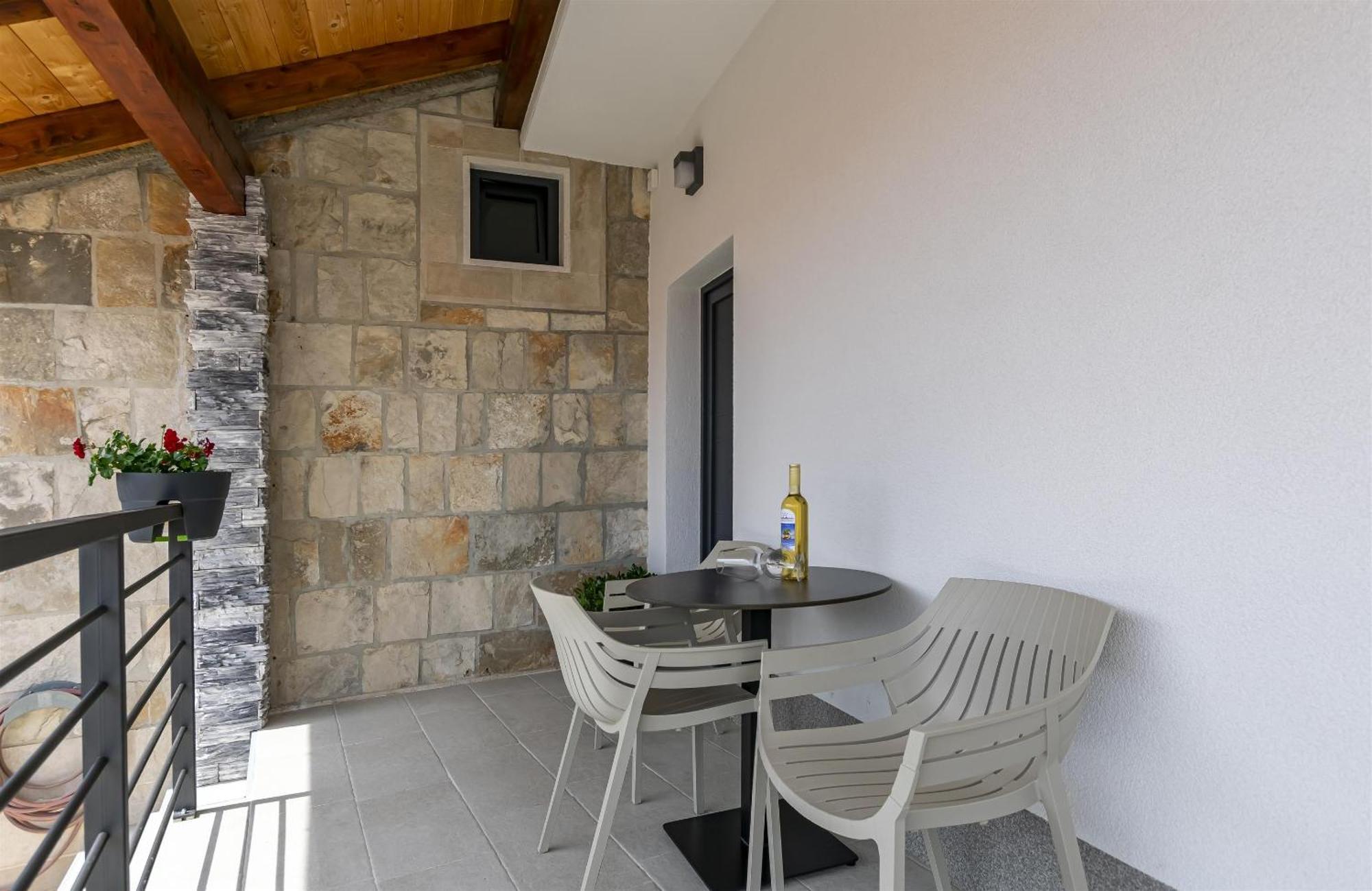 Apartments Vila Nadalina Delux Brela Zewnętrze zdjęcie