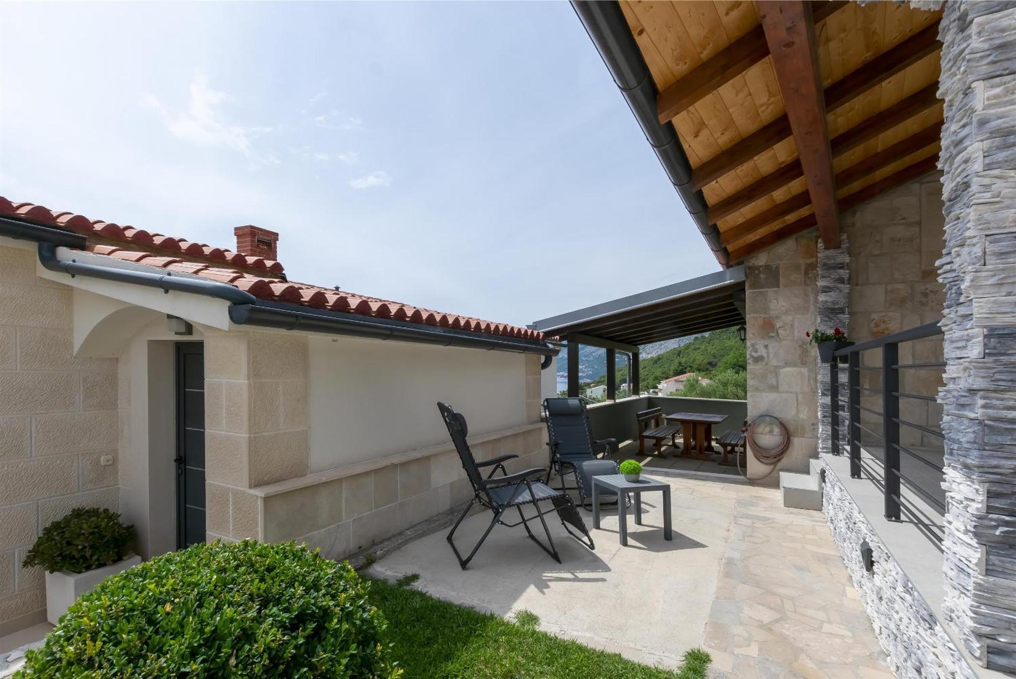 Apartments Vila Nadalina Delux Brela Zewnętrze zdjęcie