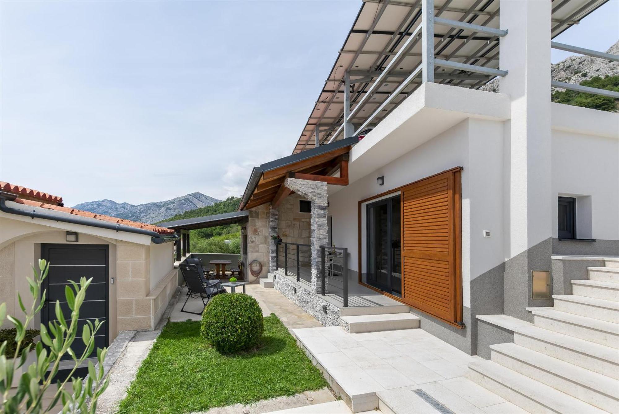 Apartments Vila Nadalina Delux Brela Zewnętrze zdjęcie